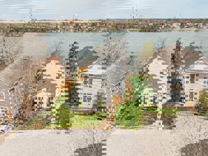 Home in Glen Burnie, US