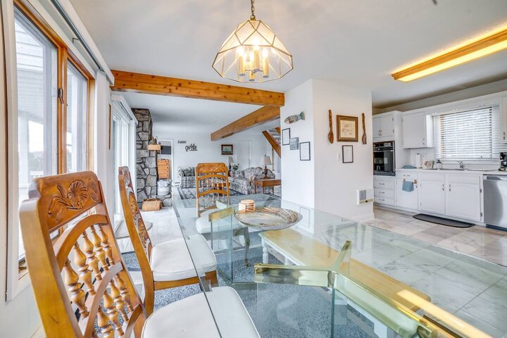 Home in Terra Alta, US