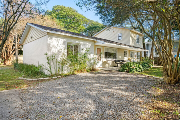 House in Folly Beach, US