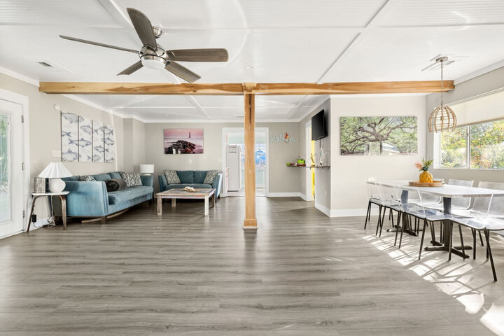 House in Folly Beach, US