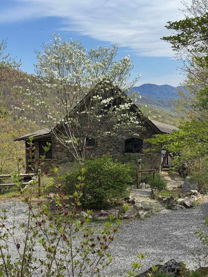 Home in Black Mountain, US