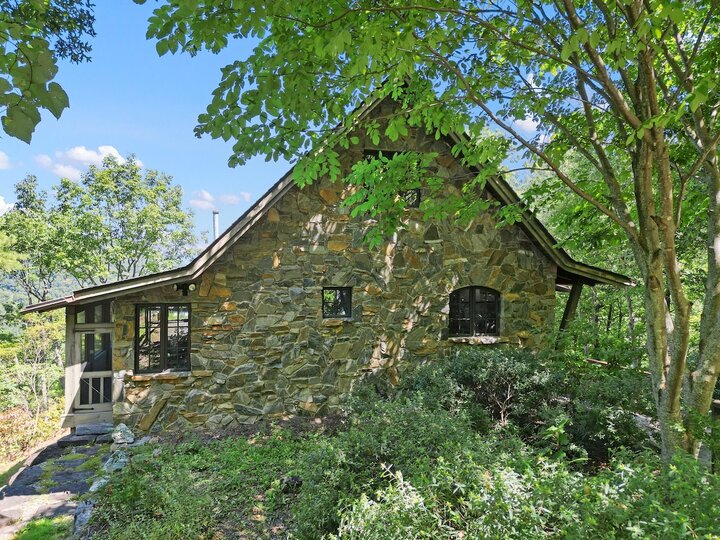 Home in Black Mountain, US