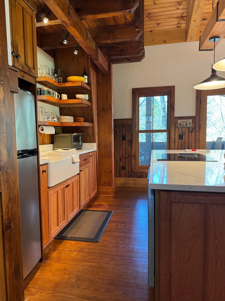 Home in Black Mountain, US