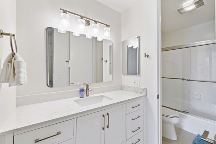 Condo in Oceanside, US