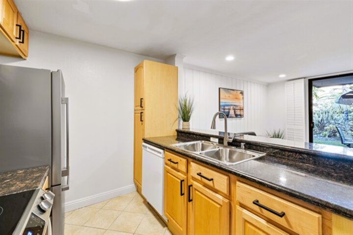 Condo in Oceanside, US