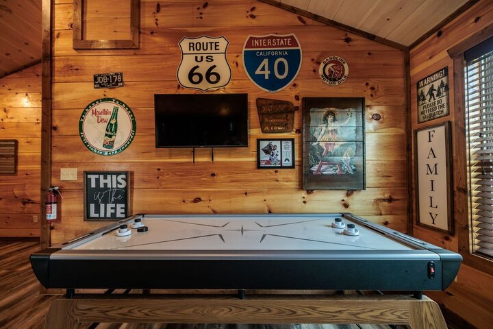 Cabin in Pigeon Forge, US