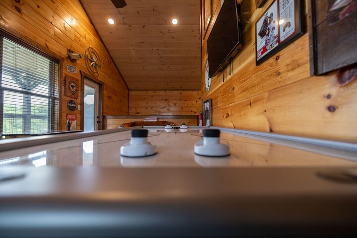 Cabin in Pigeon Forge, US