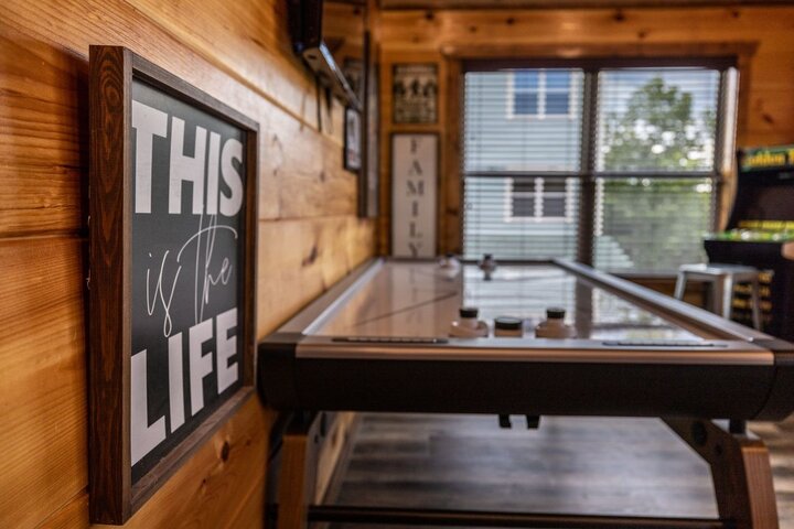 Cabin in Pigeon Forge, US