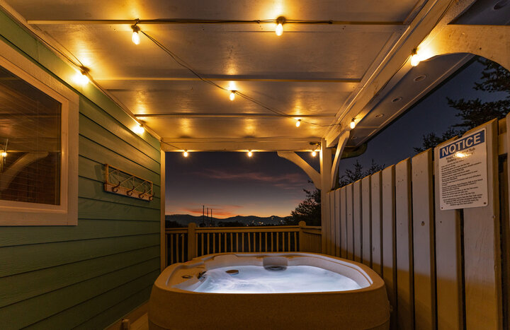 Cabin in Pigeon Forge, US