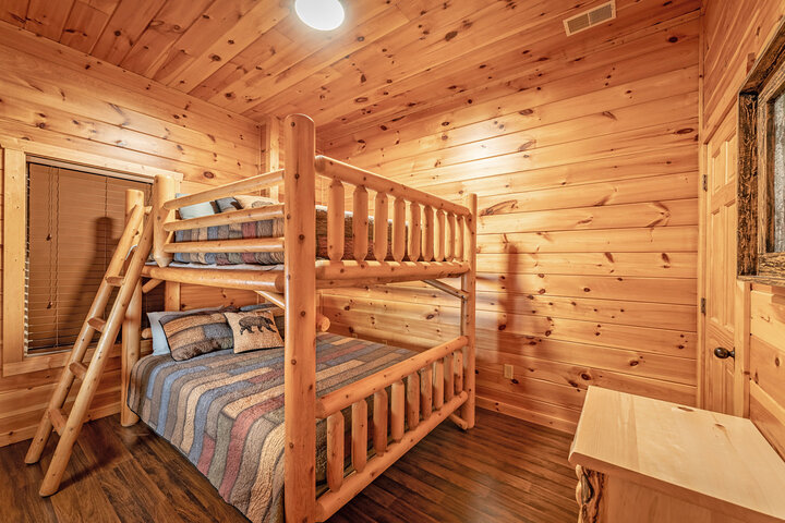 Cabin in Pigeon Forge, US