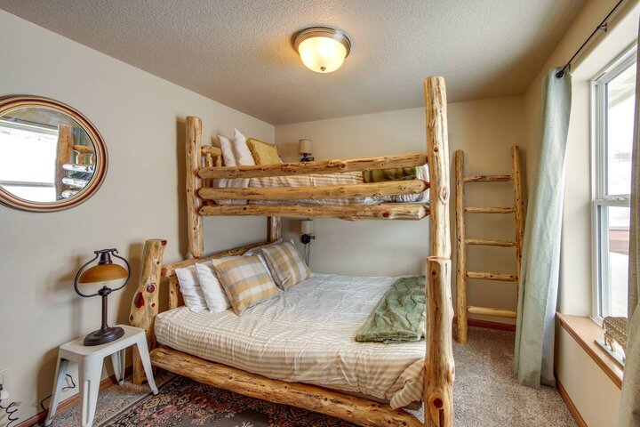 Home in Kremmling, US