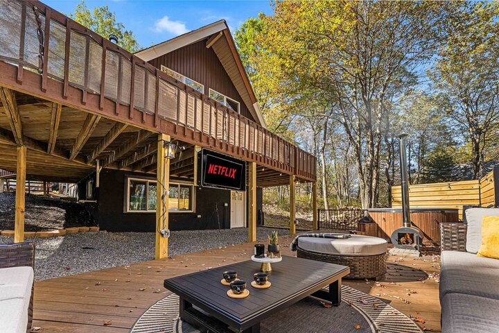 Cabin in Emerald Lakes, US