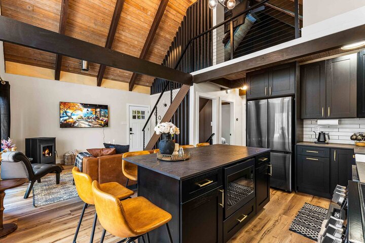 Cabin in Emerald Lakes, US