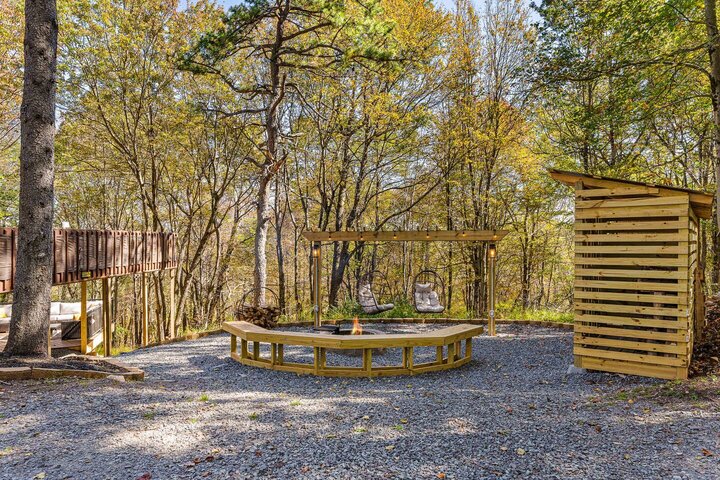 Cabin in Emerald Lakes, US