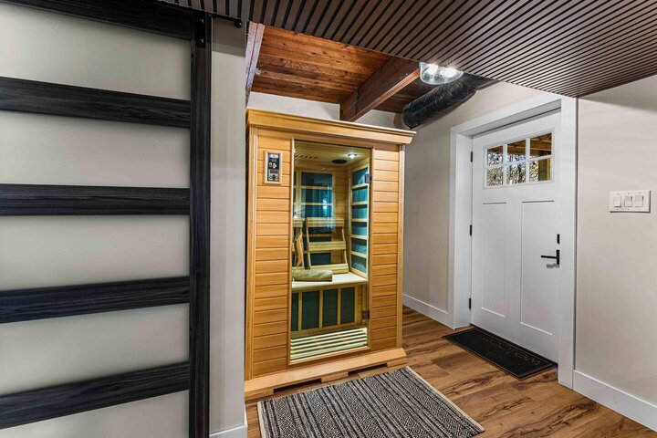 Cabin in Emerald Lakes, US