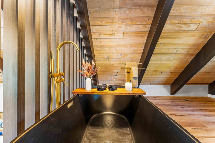 Cabin in Emerald Lakes, US