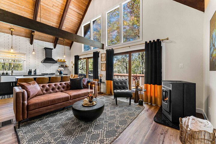 Cabin in Emerald Lakes, US