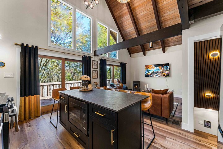 Cabin in Emerald Lakes, US