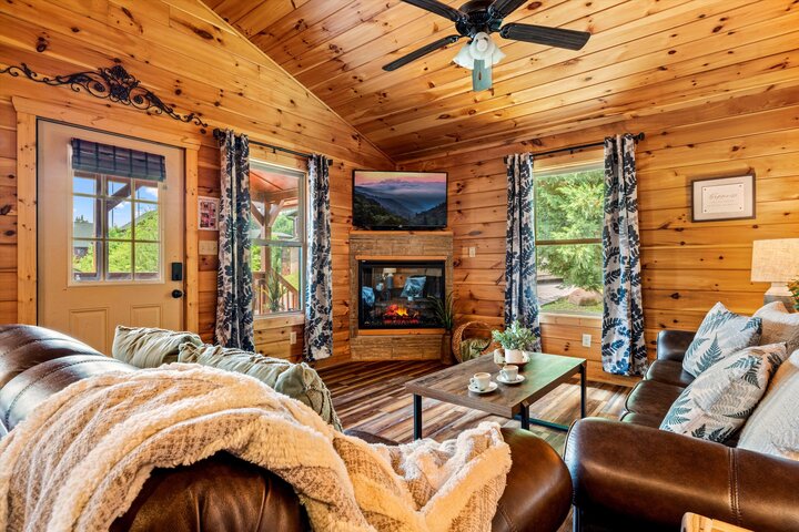 Cabin in Pigeon Forge, US