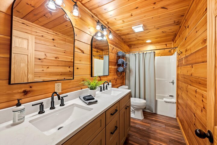 Cabin in Pigeon Forge, US