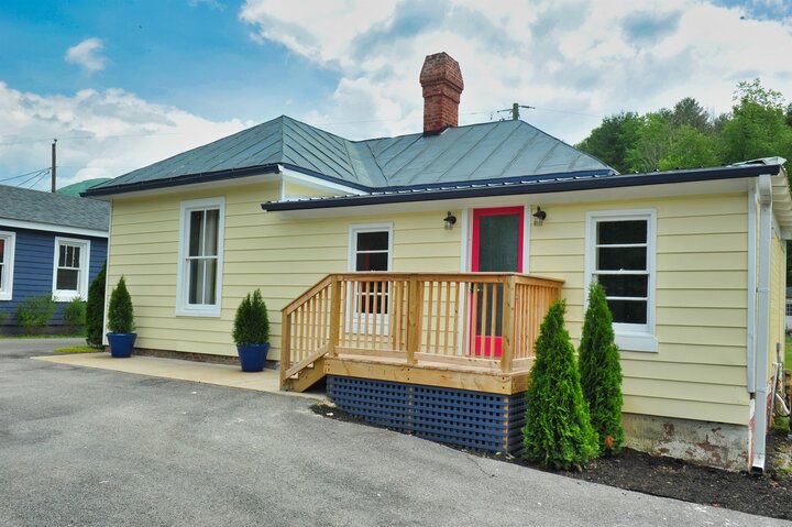 House in Clifton Forge, US
