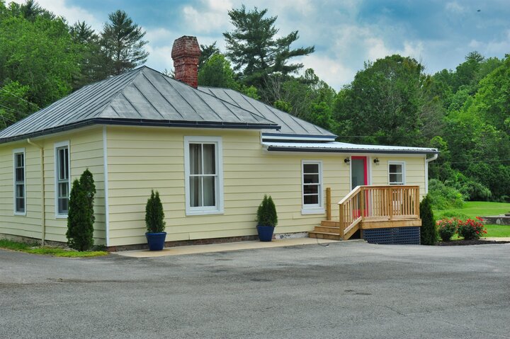 House in Clifton Forge, US