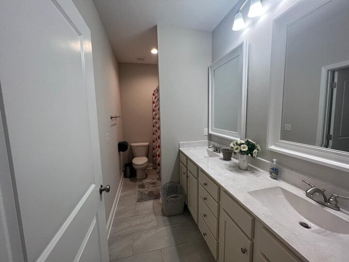 Guest suite in Shalimar, US