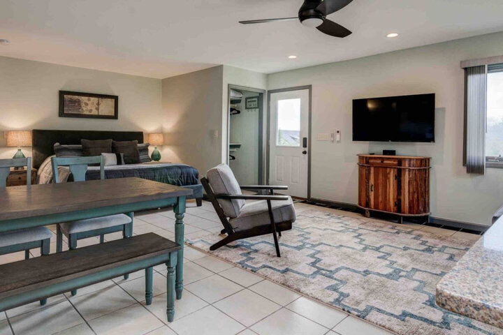 House in Candler, US