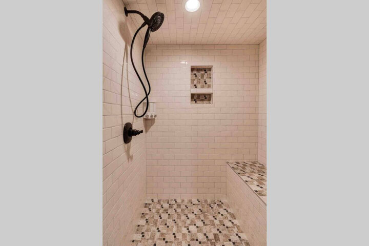 House in Candler, US