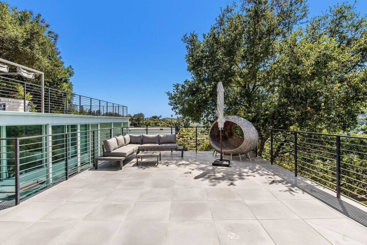 House in Beverly Hills, US