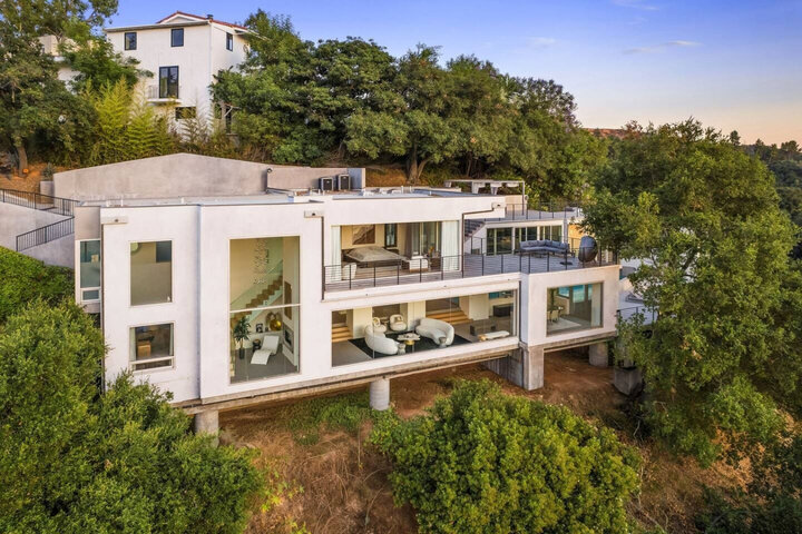 House in Beverly Hills, US