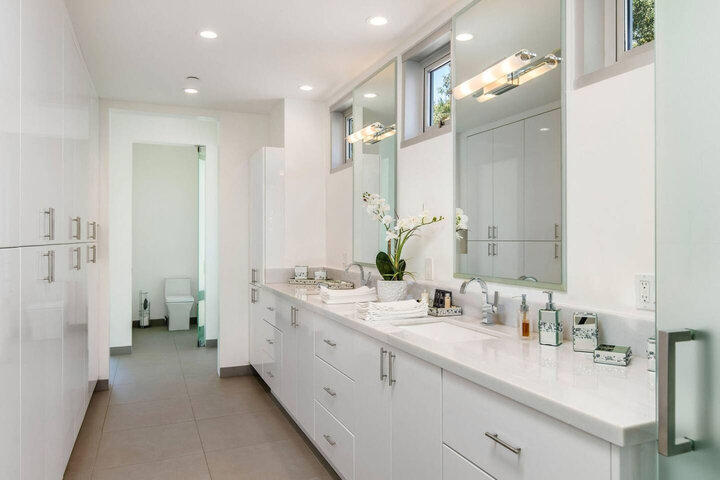 House in Beverly Hills, US