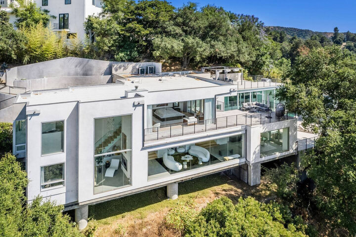 House in Beverly Hills, US