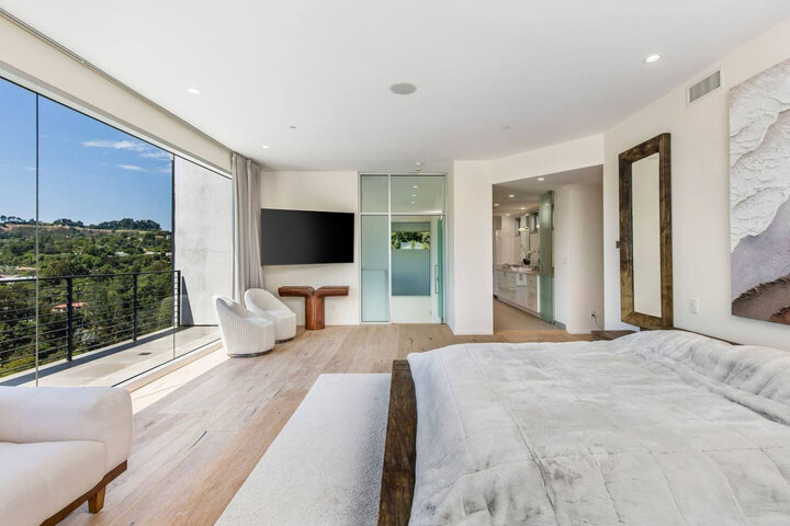 House in Beverly Hills, US