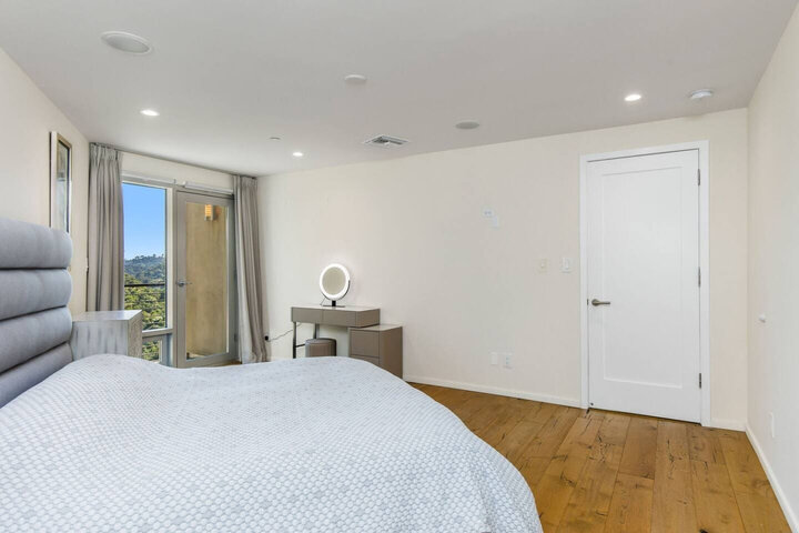 House in Beverly Hills, US