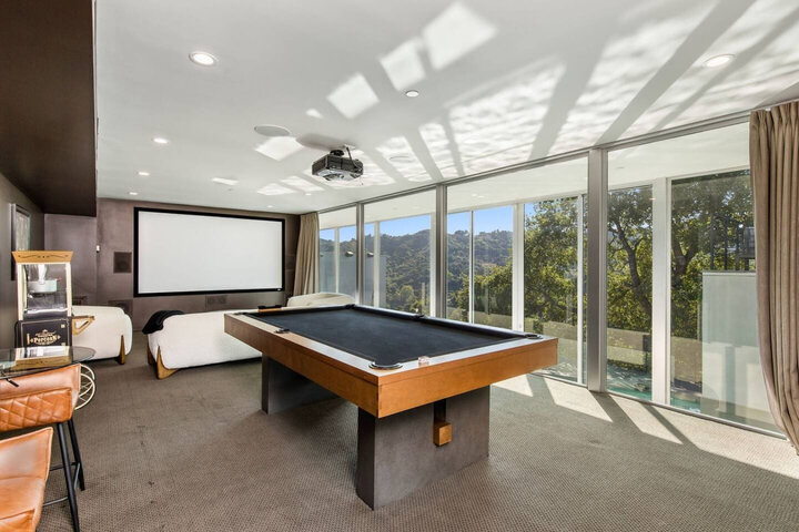 House in Beverly Hills, US