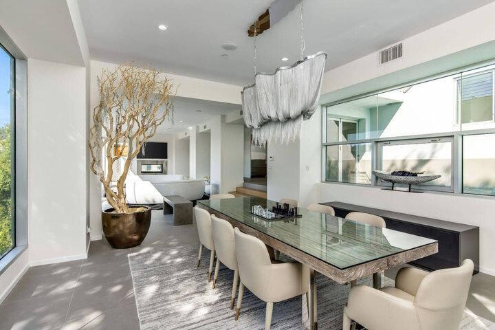 House in Beverly Hills, US