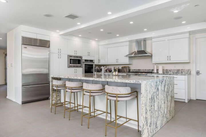 House in Beverly Hills, US