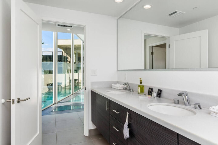 House in Beverly Hills, US