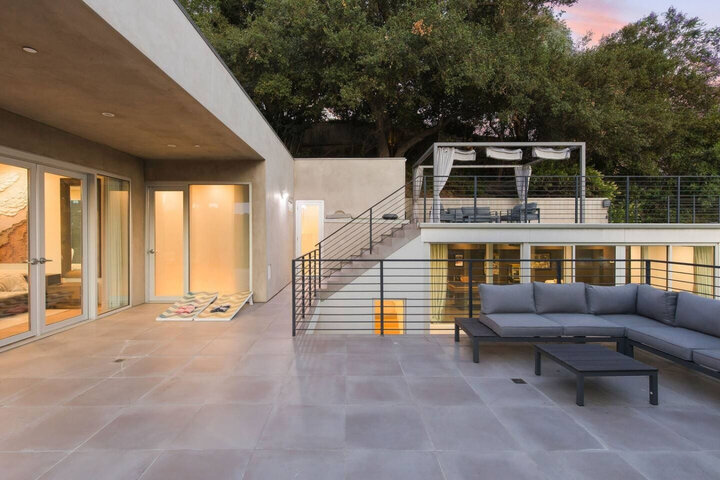 House in Beverly Hills, US