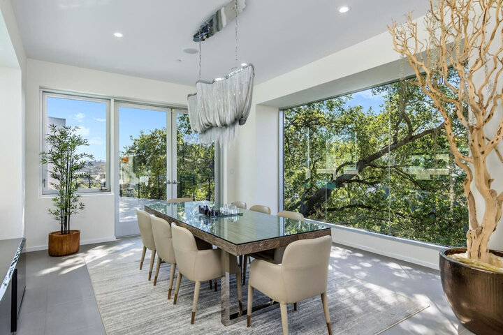 House in Beverly Hills, US