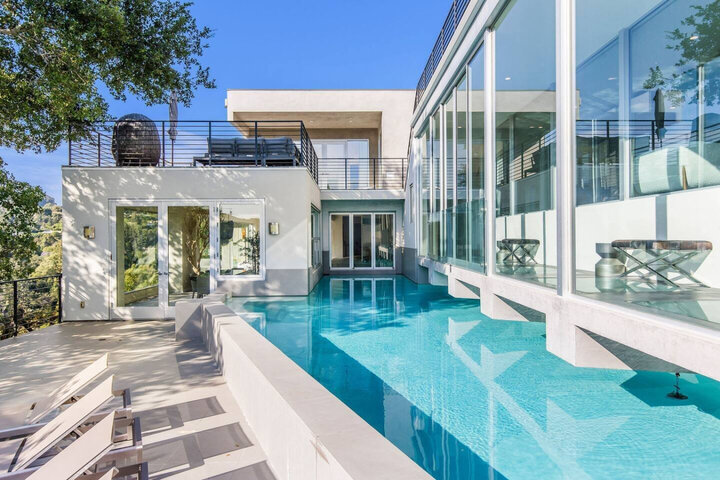 House in Beverly Hills, US