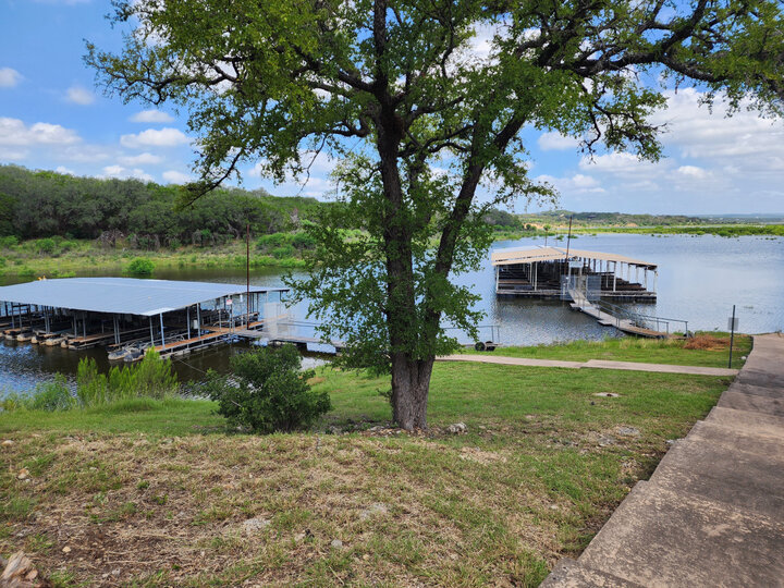 House in Spicewood, US