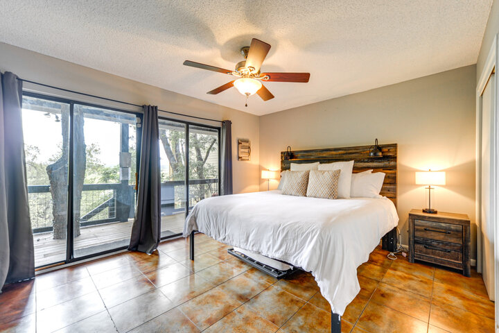 House in Spicewood, US