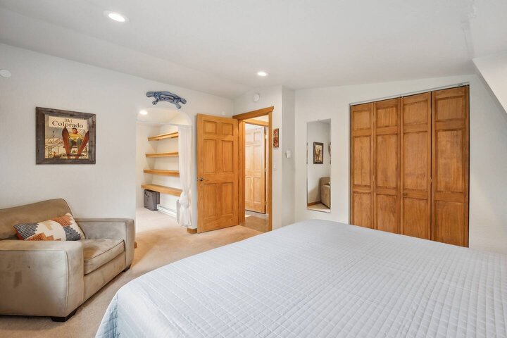 Rental unit in Golden, US