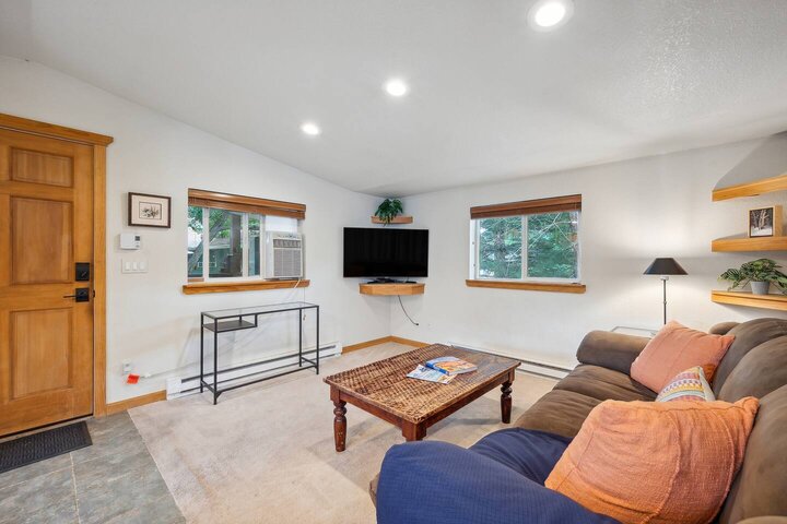 Rental unit in Golden, US