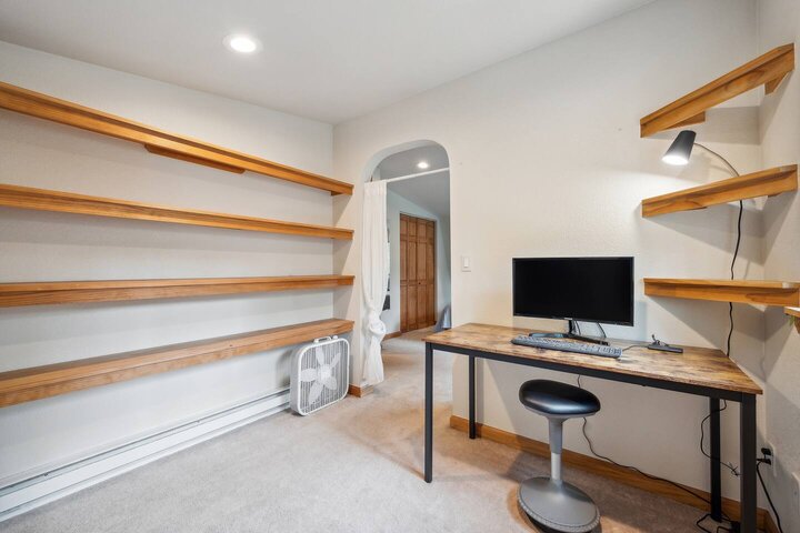 Rental unit in Golden, US