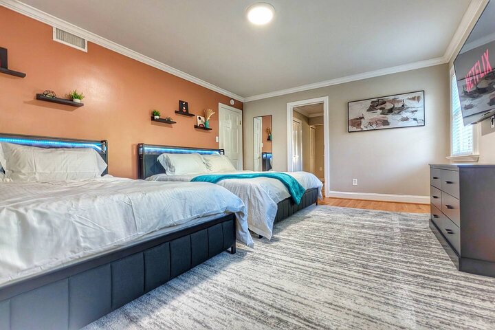 Home in Alexandria, US