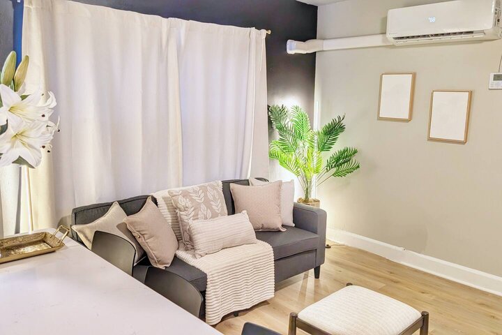 Rental unit in Alexandria, US