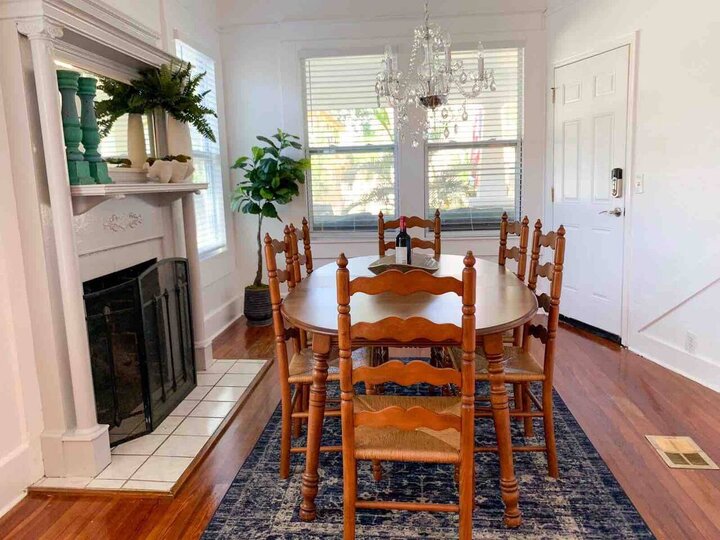 Rental unit in St. Petersburg, US